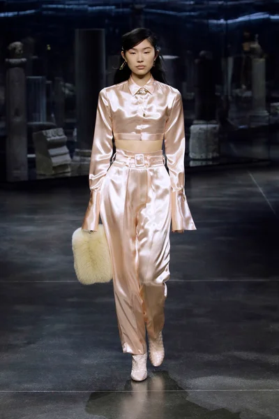 Look 21